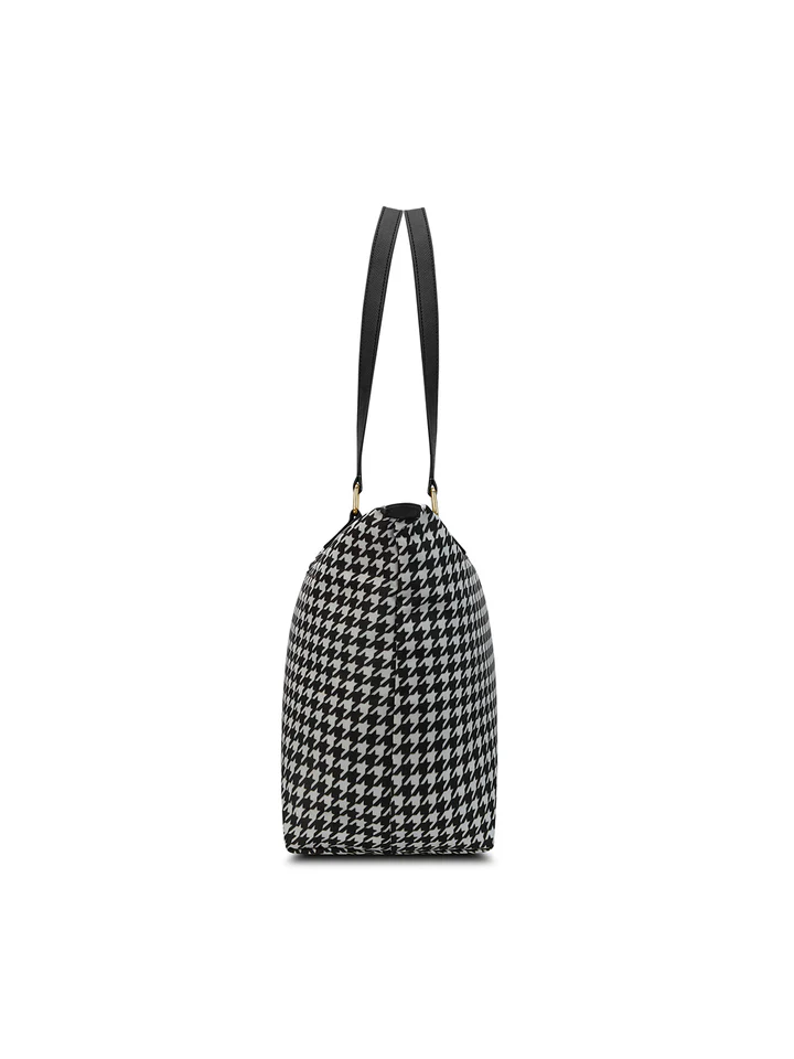 2025-10-14-68ee3ae2bae77